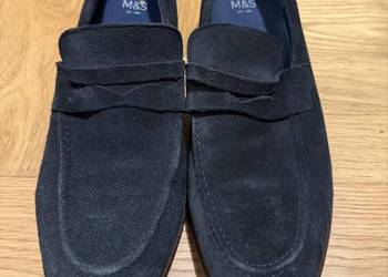 Eleganckie loafersy męskie Marks & Spencer zamszowe czarne – rozm. 46/47