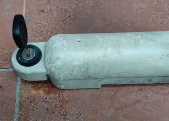 Kawasaki KLX 650 C schowek kluczyk OEM 14090-1302