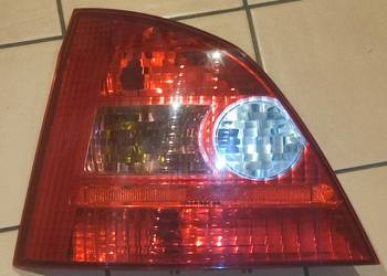 Lampa lewy tył Honda Civic VII 5 drzwi,hatchback
