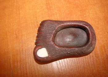 mała ceramiczna stopa