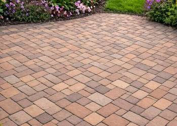 Mycie, czyszczenie kostki brukowej