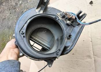 NISSAN TERRANO OBUDOWA DMUCHAWY WENTYLATORA LINKA KLAPKI NAWIEWU