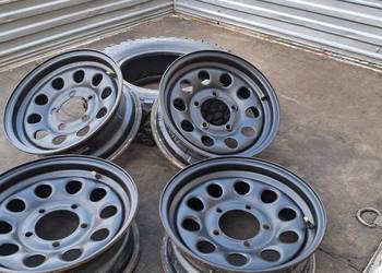 Felgi stalowe 15 cali + OPONA TERENOWA BIEŻNIK SAHARA