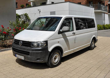 Volkswagen Transporter 2,0TDI (140KM) 2010 r. Lift 9-osobowy