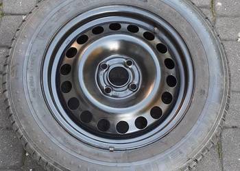 Koło zapasowe od Opla Vecta B, opona firmy MICHELIN.