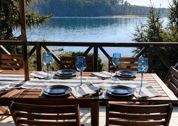 Dom z widokiem na jezioro i własnym pomostem Mazury