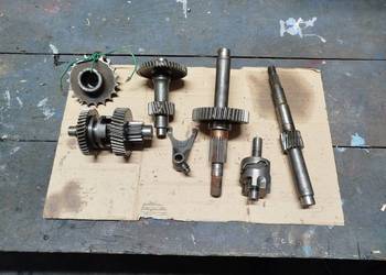 Skrzynia biegów wałek zdawczy quad ATV 150 200 pokrywa