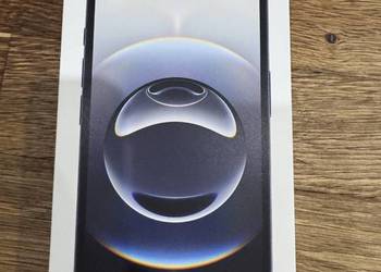 NOwy iPhone 16e 128Gb