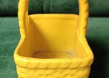 Porcelanowy żółty koszyk ceramiczna osłonka na Wielkanoc vintage