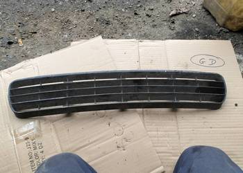 AUDI 80 B4  KRATKA ZDERZAKA AUDI 80 B4  KRATKA ZDERZAKA