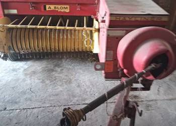 Sprzedam prasę kostkującą New Holland 370