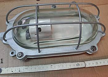 Lampa ,kanałowa hermetyczna industrialna naścienna- E 27