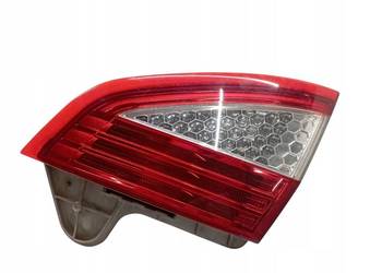 LAMPA TYŁ W KLAPĘ PRAWA  Ford Mondeo Mk4 (2007-2014)