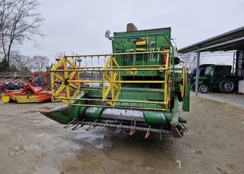 Kombajn zbożowy John Deere 925