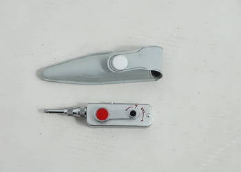 Mechaniczny samowyzwalacz do aparatu analogowego + etui | Sprawny Vintage