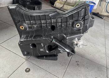 Zbiornik adblue z pompą w213