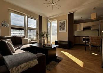 Jasna Kawalerka Metro Balkon Ursynow Garaz Komorka Lokatorska