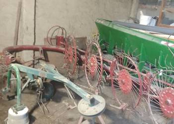 Pająk do siana karuzela na pasek