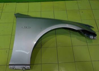 LEXUS IS II 07r SEDAN 4D blotnik prawy przod