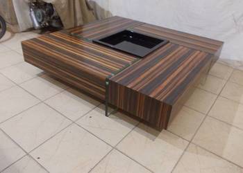Nowoczesny masywny stolik kawowy 120 x 120 cm.