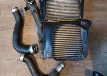 Touareg 2.5 BAC 02-  zestaw INTERCOOLER 7L0117339