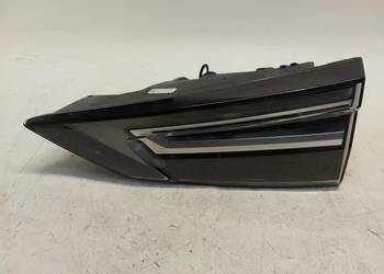 Nissan Qashqai III J12 LIFT Lampa LED klapy bagażnika tył prawa 26550HN21A