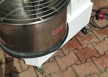 Mikser spiralny z 2 prędkościami 53 l/44 kg HTS 53 2T
