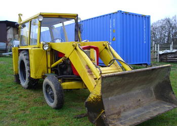 Koparko-ładowarka Ostrówek