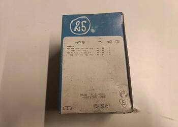 KLOCKI HAMULCOWE Renault 21 PRZEDNIE _ przód 546881