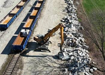 Rozładunki wagonów i przeładunki materiałów sypkich – transport i usługi