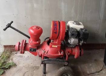 Pompa spalinowa przeponowa w pełni sprawna gotowa do transportu