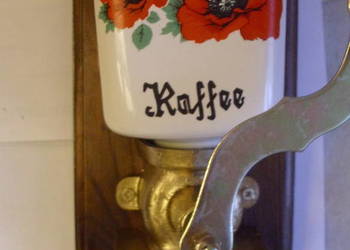 Młynek do kawy z makami