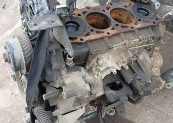 Silnik mascott 3,0 części silnika