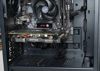 Komputer do gier + Klawiatura Razer Ornata Chroma