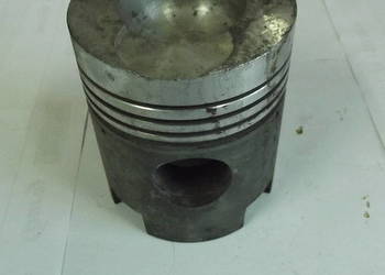 Tłok silnika DT 75 TURBO