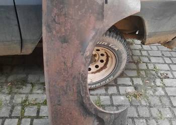 Błotniki L/P Ford Taunus 79-82 nowy.