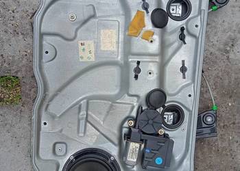Mechanizm szyby lewy przód 5D elektryczne VW polo 4