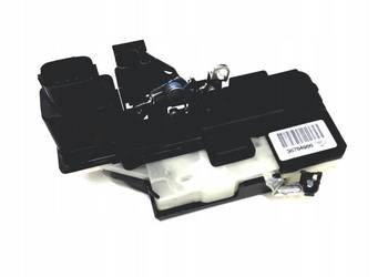 VOLVO V70 XC70 XC90 zamek drzwi lewy tyl OE 30784980