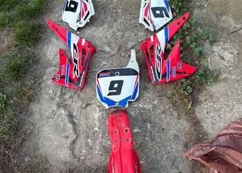Plastiki honda cr 85 2005