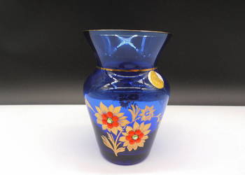 Stylowy szklany wazonik kobaltowy ze złoceniami i cyrkoniami