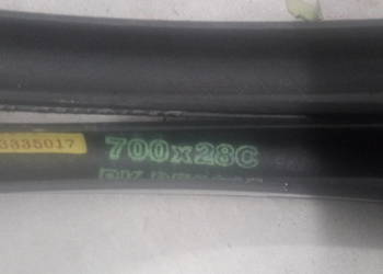 Opona szosowa 700x28C  decathlon odblask