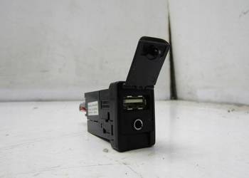GNIAZDO ZŁĄCZE AUX USB TOYOTA RAV4 IV 86190-42040