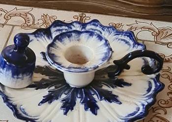 Porcelanowy kaganek z gasikiem