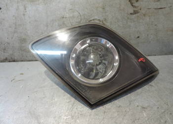LAMPA PRAWY TYŁ W KLAPE MAZDA 3 I BK HB