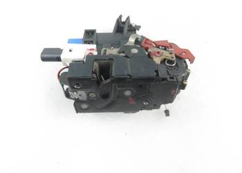 ZAMEK PRAWY PRZEDNI VW TOUAREG I 8D1837016A