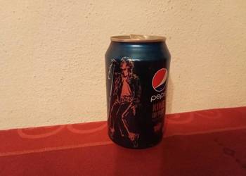 Pusta puszka kolekcjonerska Pepsi Michael Jackson z mikrofonem 2012