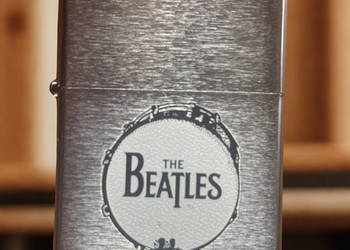 Unikatowa zapalniczka Zippo “The Beatles” – limitowana edycja