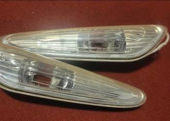 Komplet Orginalnych kierunkowskazów do BMW x3 2008r.