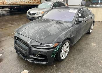 Jaguar Xe S AWD uszkodzony w Polsce