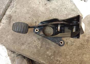 PEDAŁ SPRZĘGŁA RENAULT LAGUNA II 01-07r 8200002856